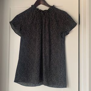 Express Short sleeve Blouse Black abstract dots, M